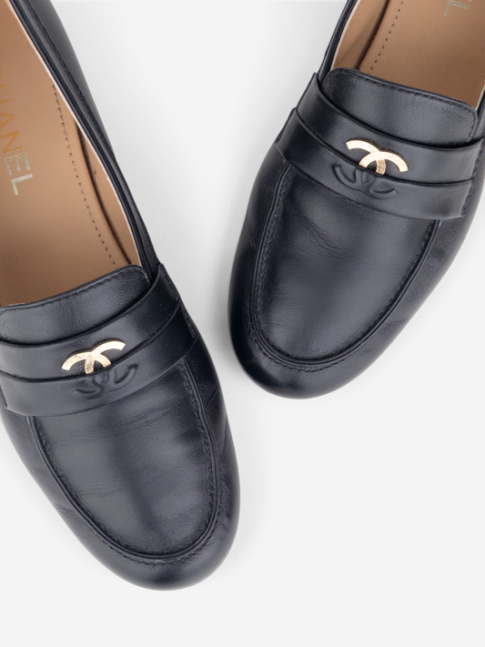 Chanel CC Logo Moccasin Penny Loafers – top view