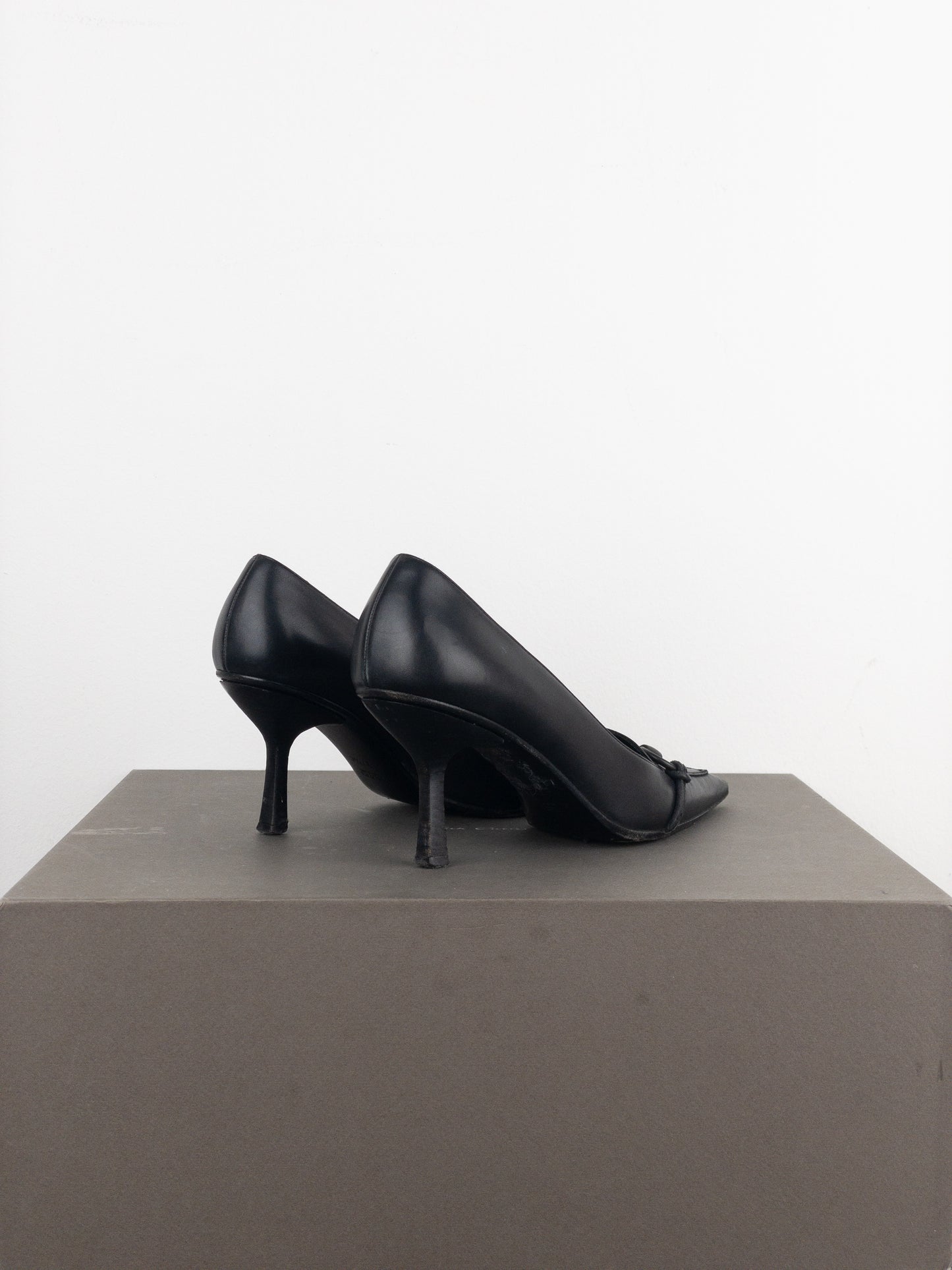 Gucci by Tom Ford 1990s Pointed-Toe Horsebit Pump Heels