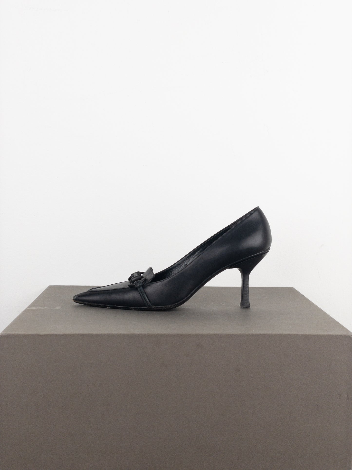 Gucci by Tom Ford 1990s Pointed-Toe Horsebit Pump Heels