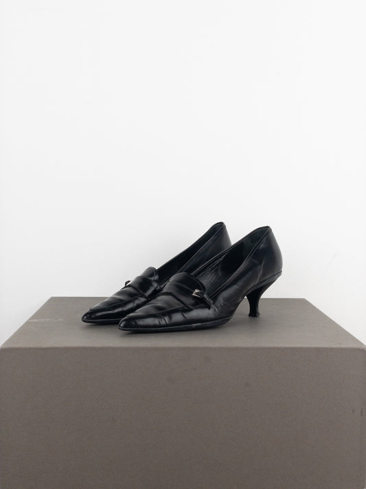 Prada 2000s Pointed Toe Pump Kitten Heels