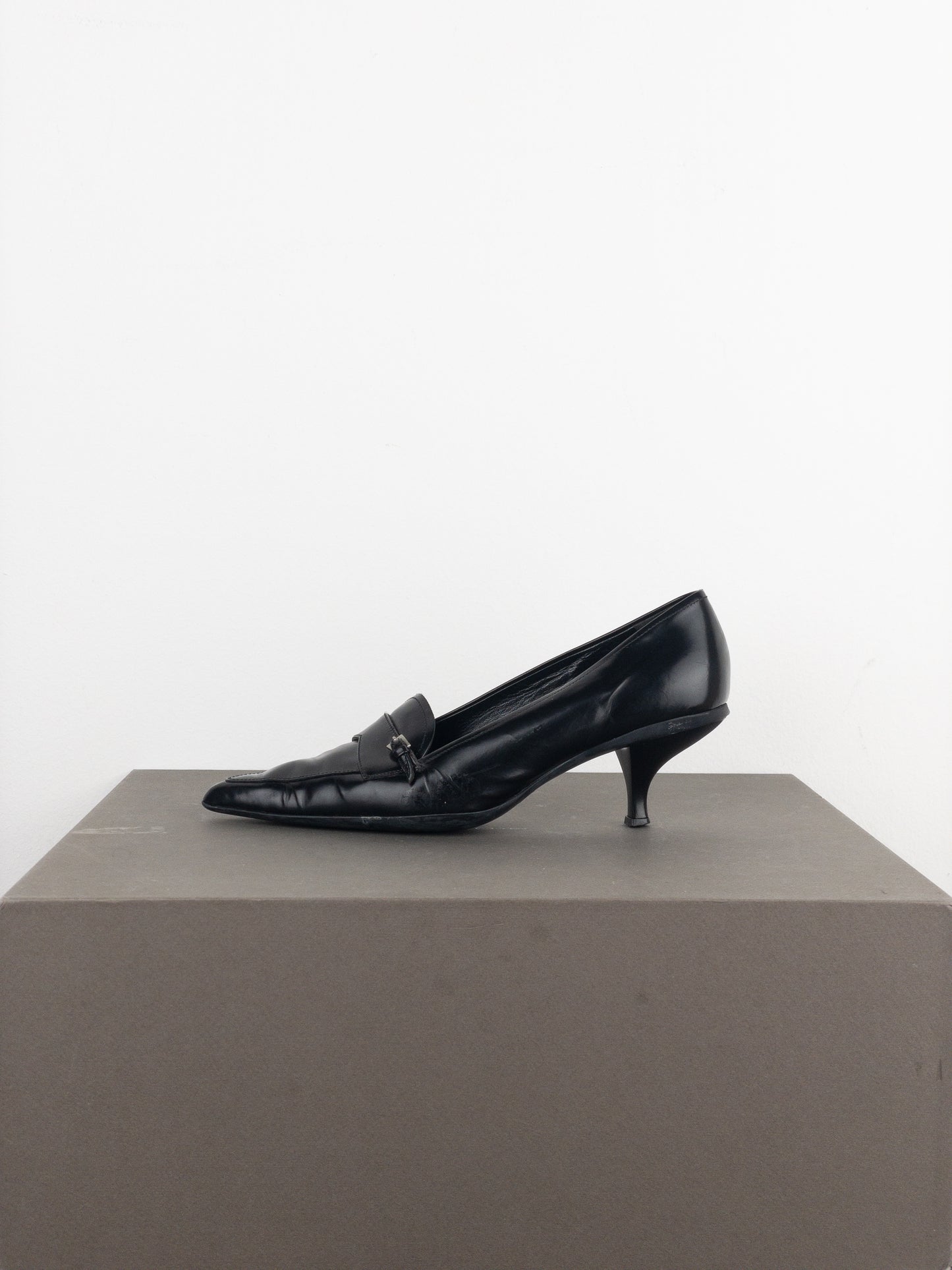 Prada 2000s Pointed Toe Pump Kitten Heels