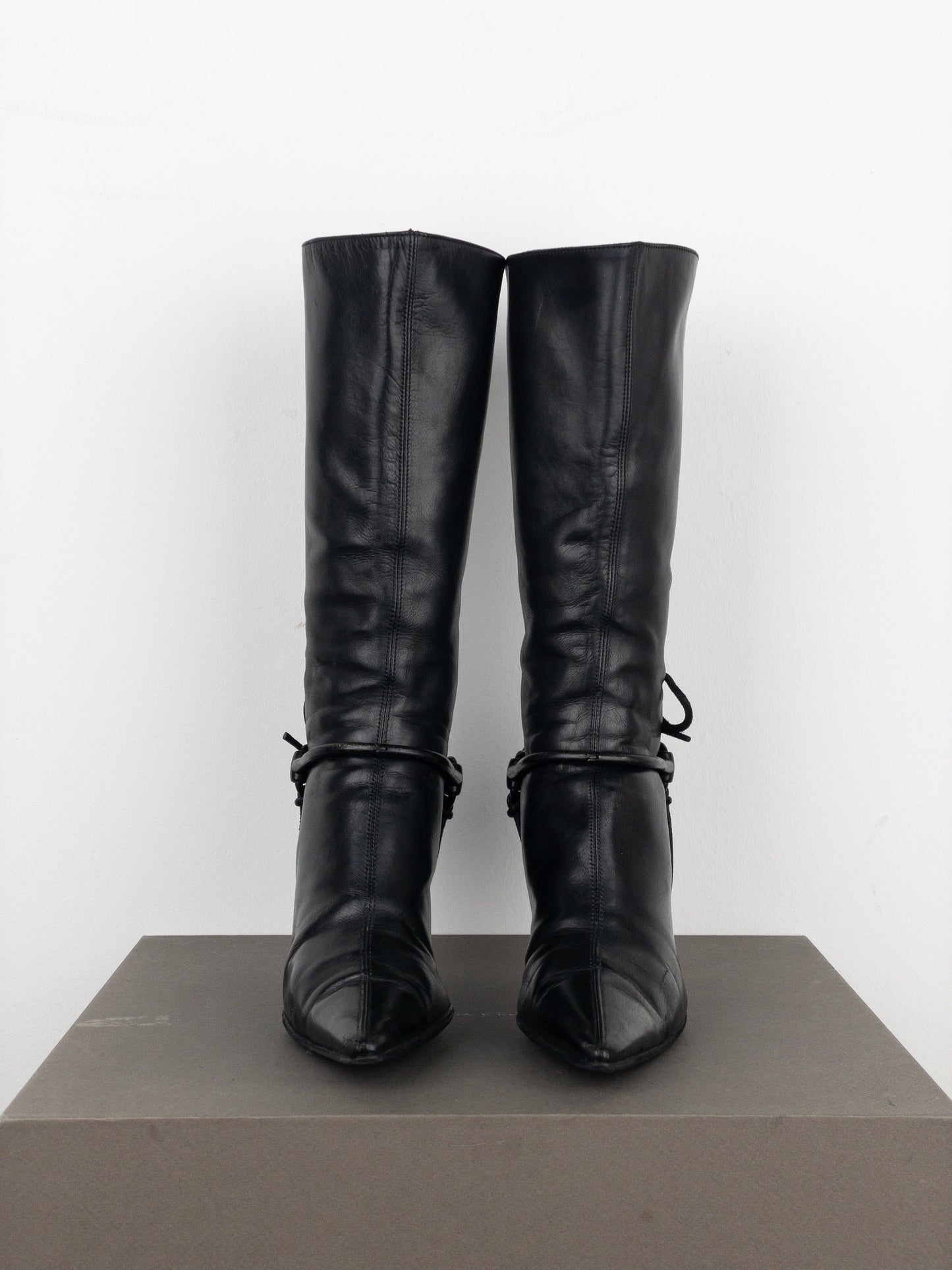 Gucci by Tom Ford AW99 Horsebit Stirrup Harness Riding Heel Boots
