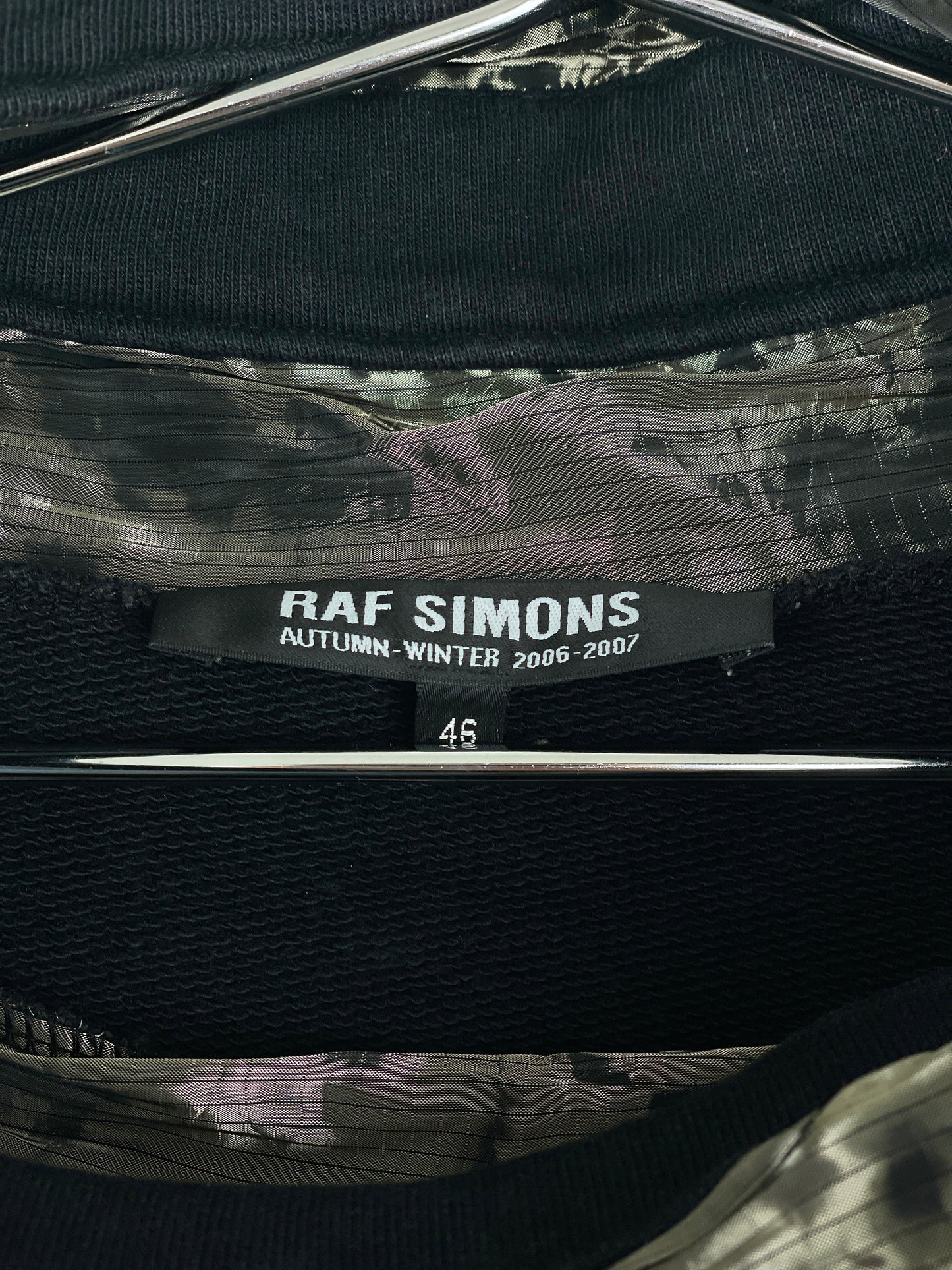 Raf Simons AW06 LA DEFENSE `Alien´ Accordion Turtleneck Sweatshirt