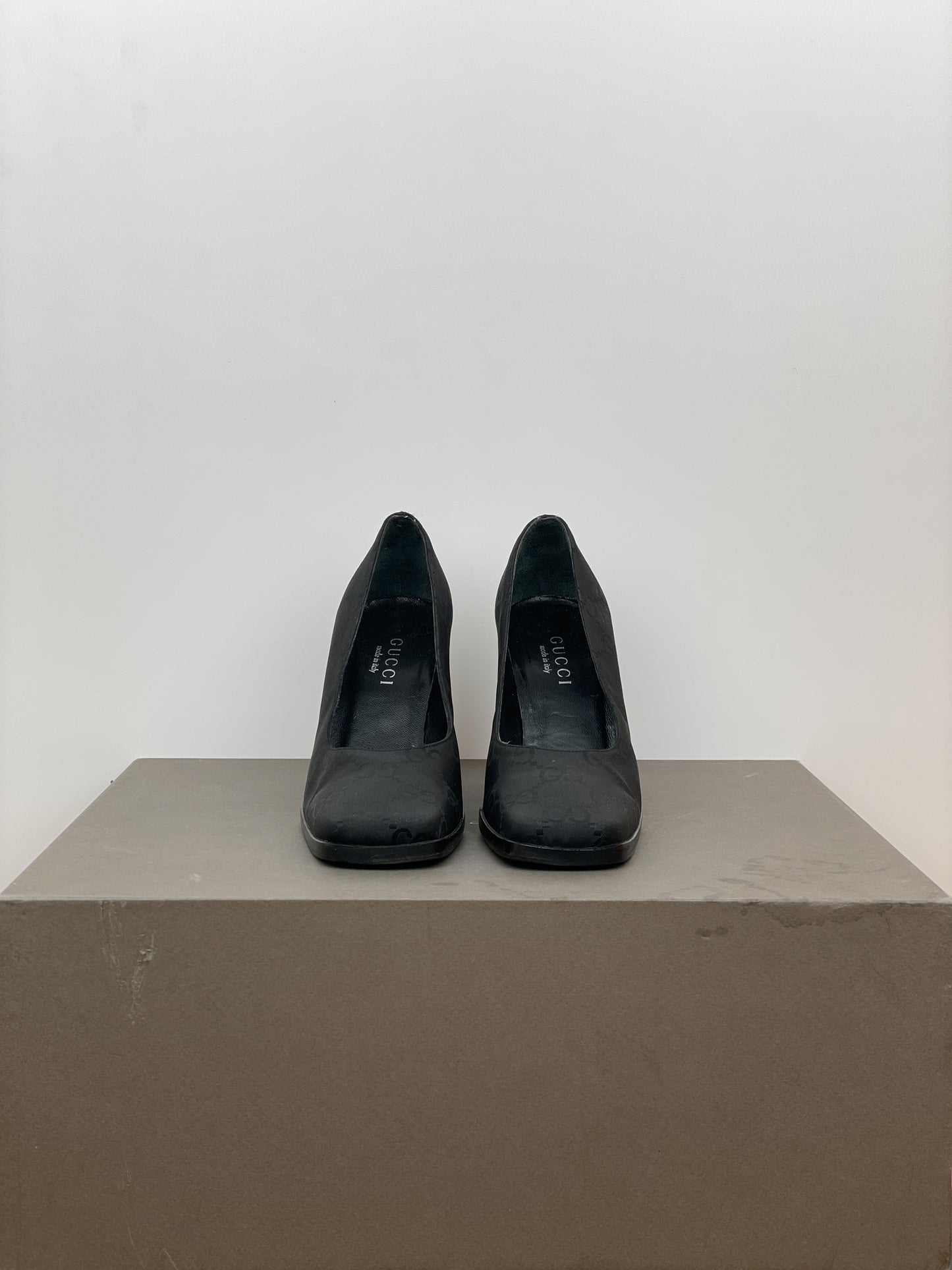 Gucci by Tom Ford SS98 Square Toe Monogram Pump Heels