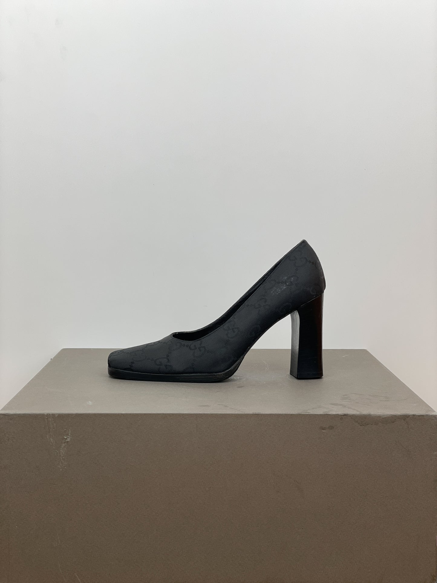 Gucci by Tom Ford SS98 Square Toe Monogram Pump Heels