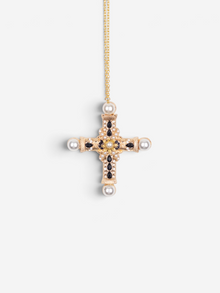 Dolce & Gabbana 2000s Gold-Colored Pearl Cross Necklace – front view
