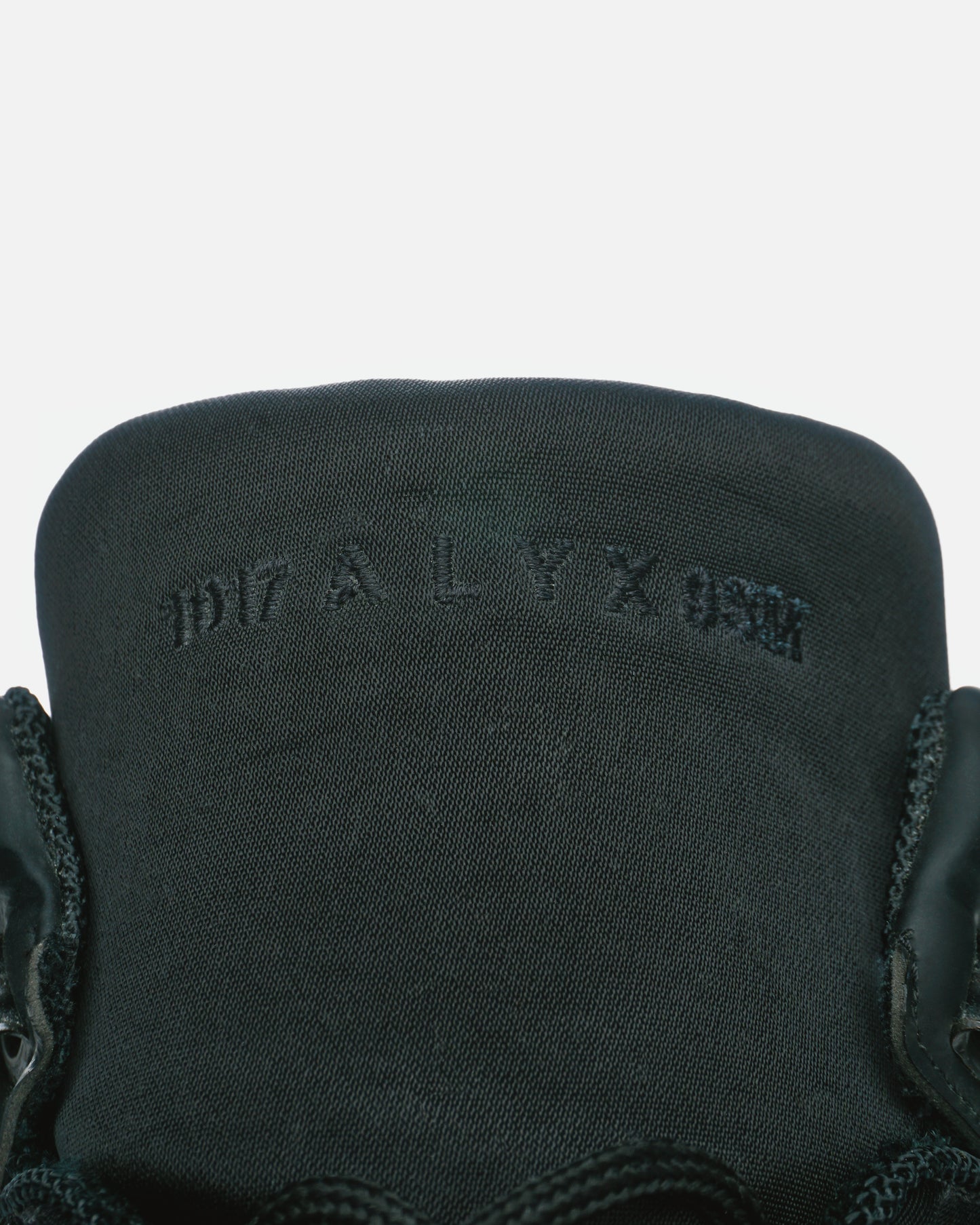 1070 ALYX 9SM Low Hiking Boots black