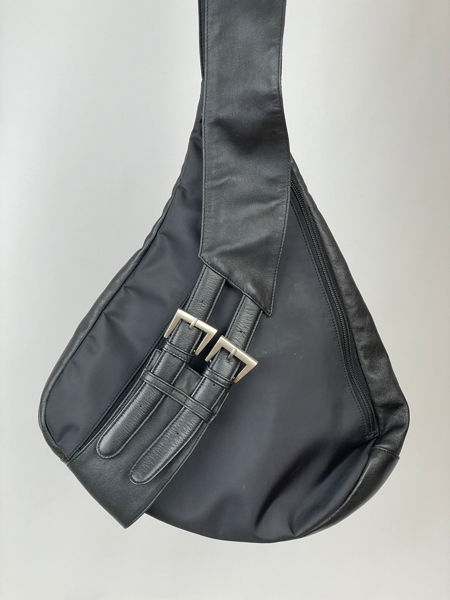 Prada 2000s Leather Crossbody Messenger Bag