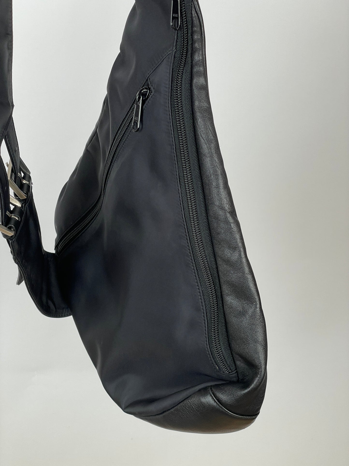 Prada 2000s Leather Crossbody Messenger Bag
