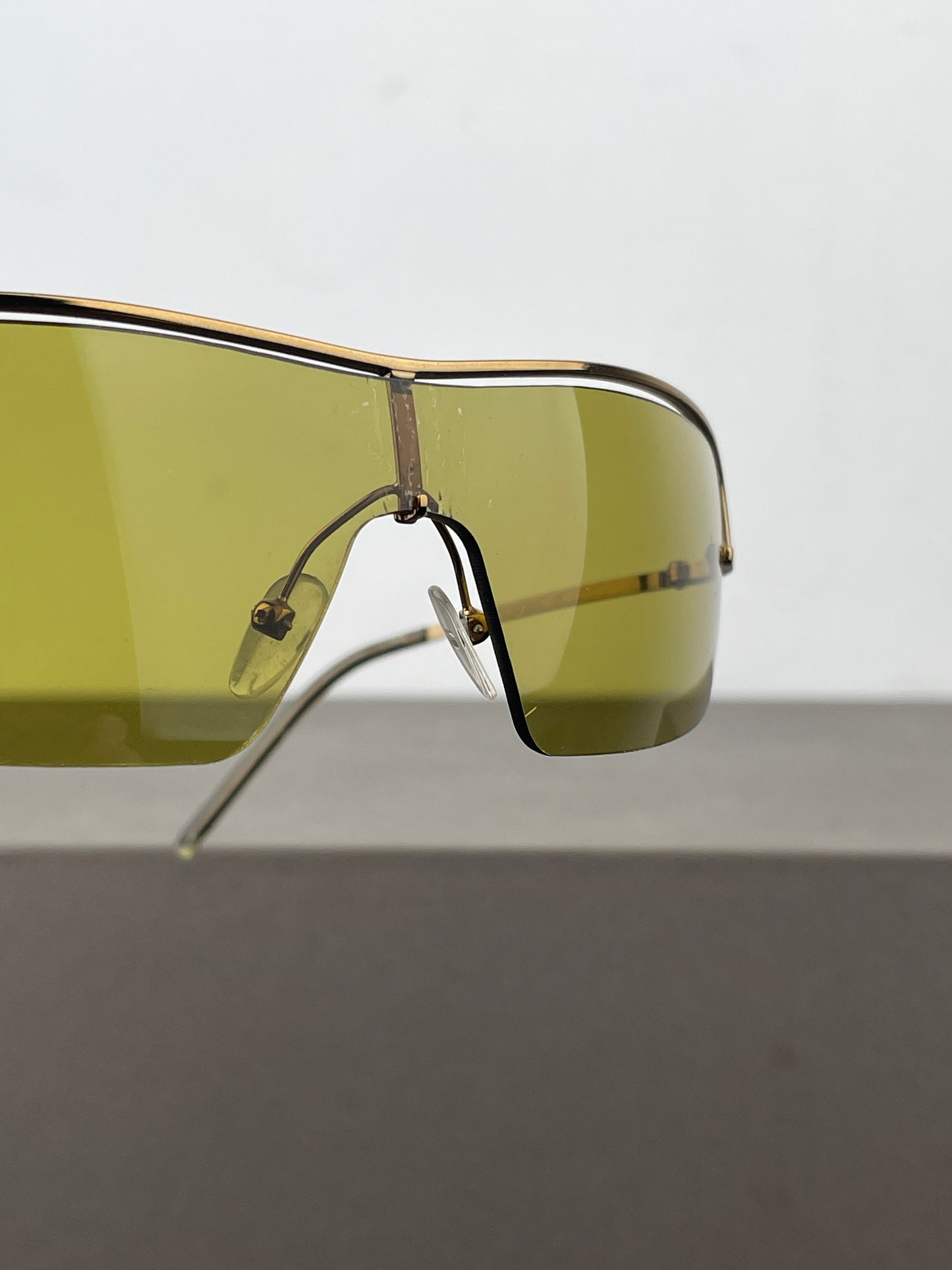 Gucci by Tom Ford 2000s GG2683/S Wrap Mask Shield Sunglasses