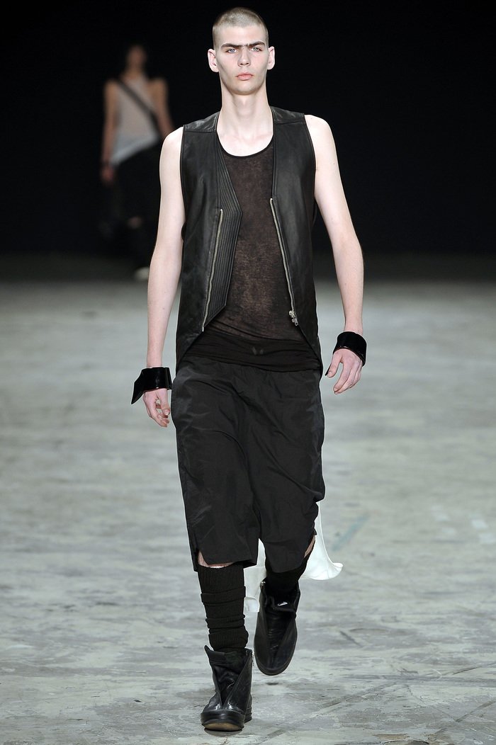 Rick Owens SS10 RELEASE Flying V Turbo Leather Vest