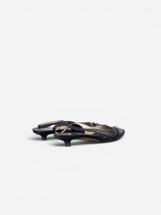 opening act. Gucci by Tom Ford schwarze Leder-Slingback-Kitten-Heels mit silbernem GG-Logo aus den 2000ern