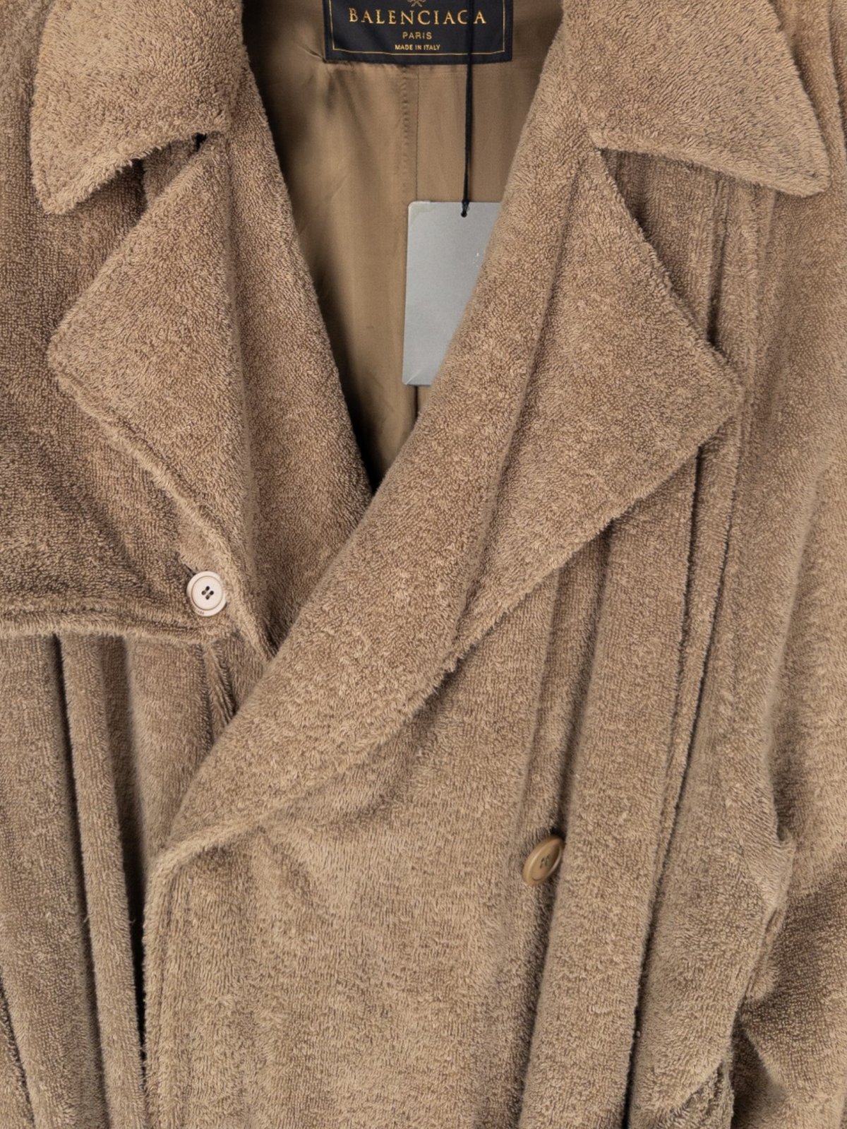 Balenciaga AW22 Double-Breasted Towel Trench Coat – lapel detail