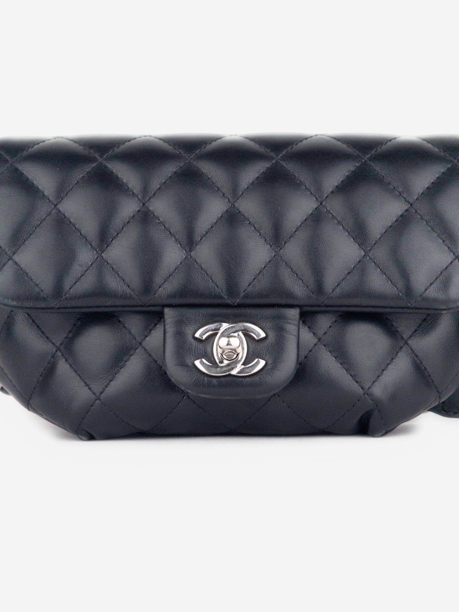 Chanel ‘Uniform’ CC Quilted Flap Waist Belt Bag – photo 6