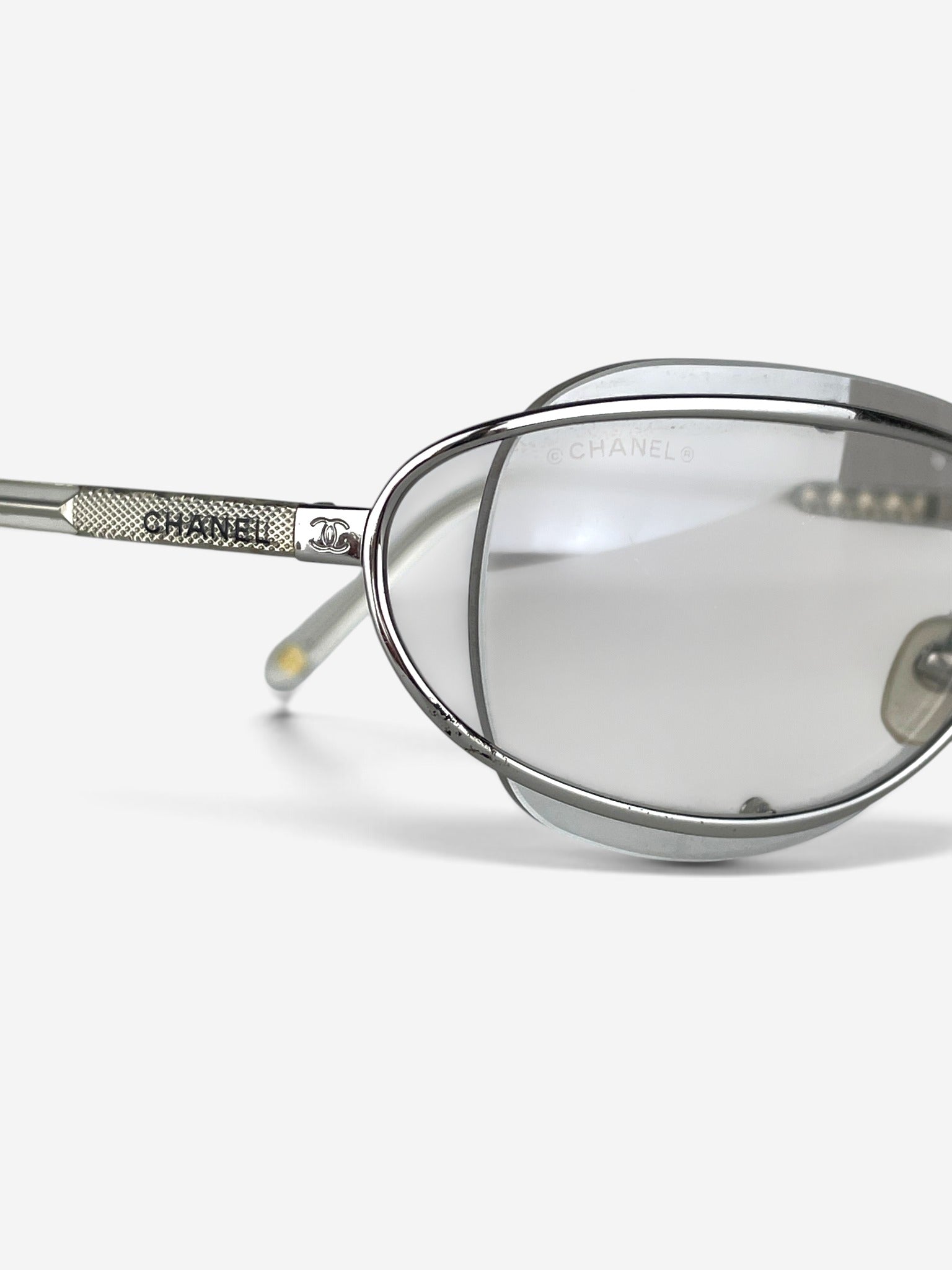 Chanel by Karl Lagerfeld 2000s '4027' Rimless Sports Goggle Sunglasses – doubled contour frame detail