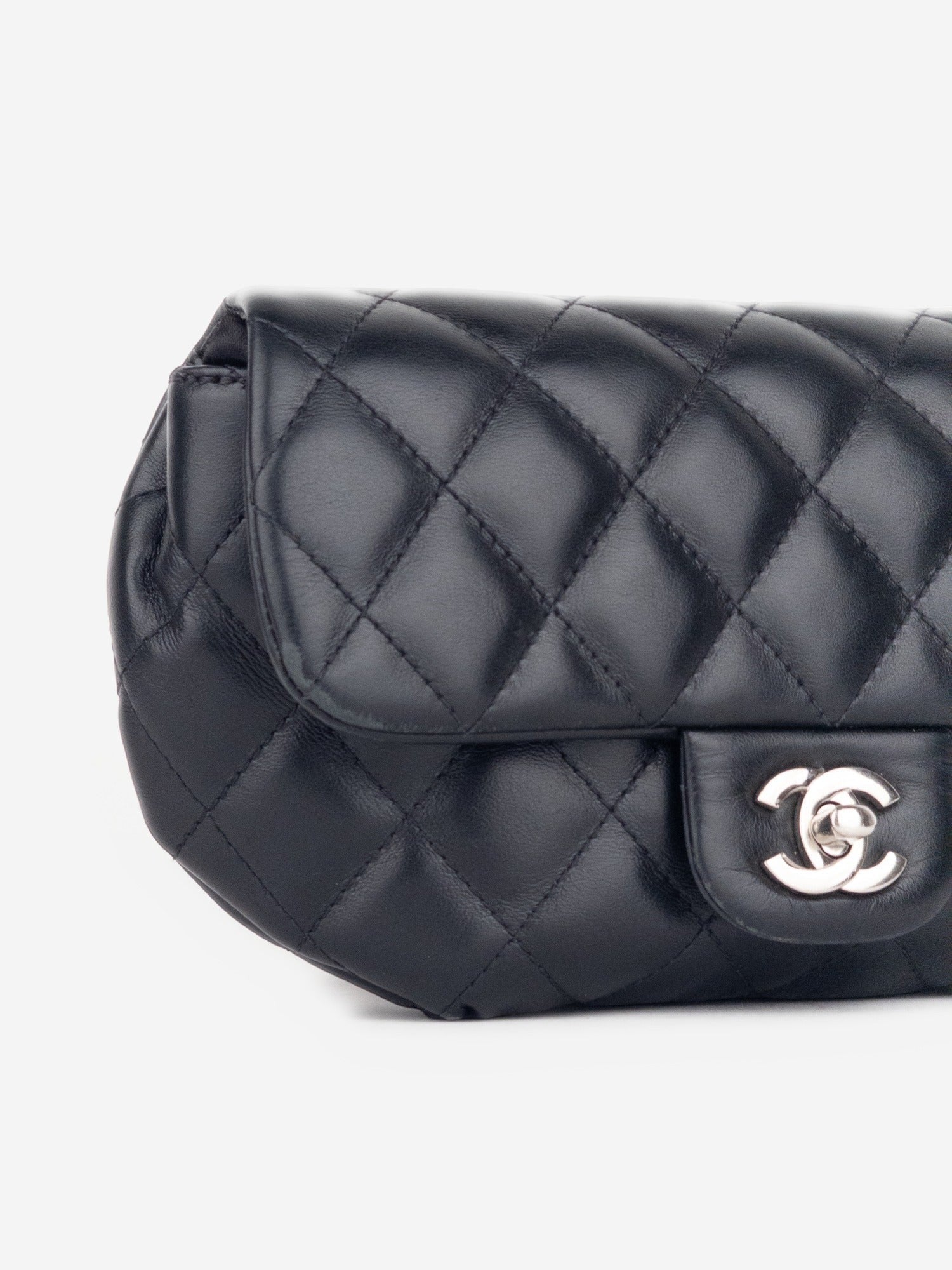 Chanel ‘Uniform’ CC Quilted Flap Waist Belt Bag – photo 5