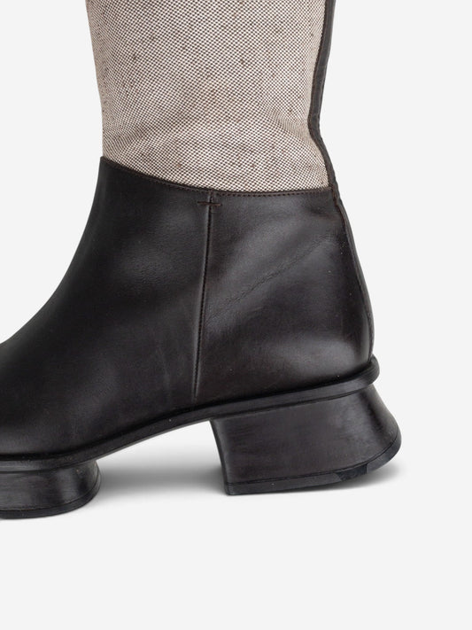 Prada SS99 Knee-High Platform Split Sole Riding Boots – detail view