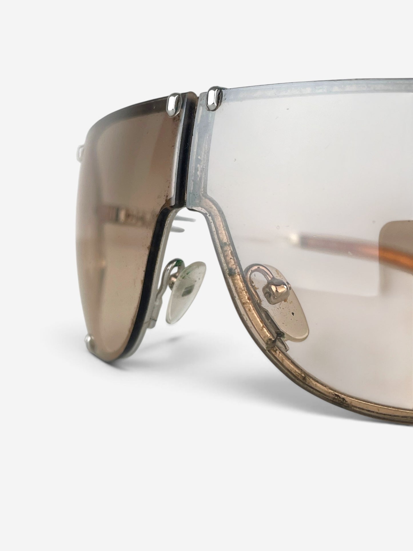 Dior by Galliano AW00 'Cossack' Wrap Mask Shield Sunglasses – split lens detail