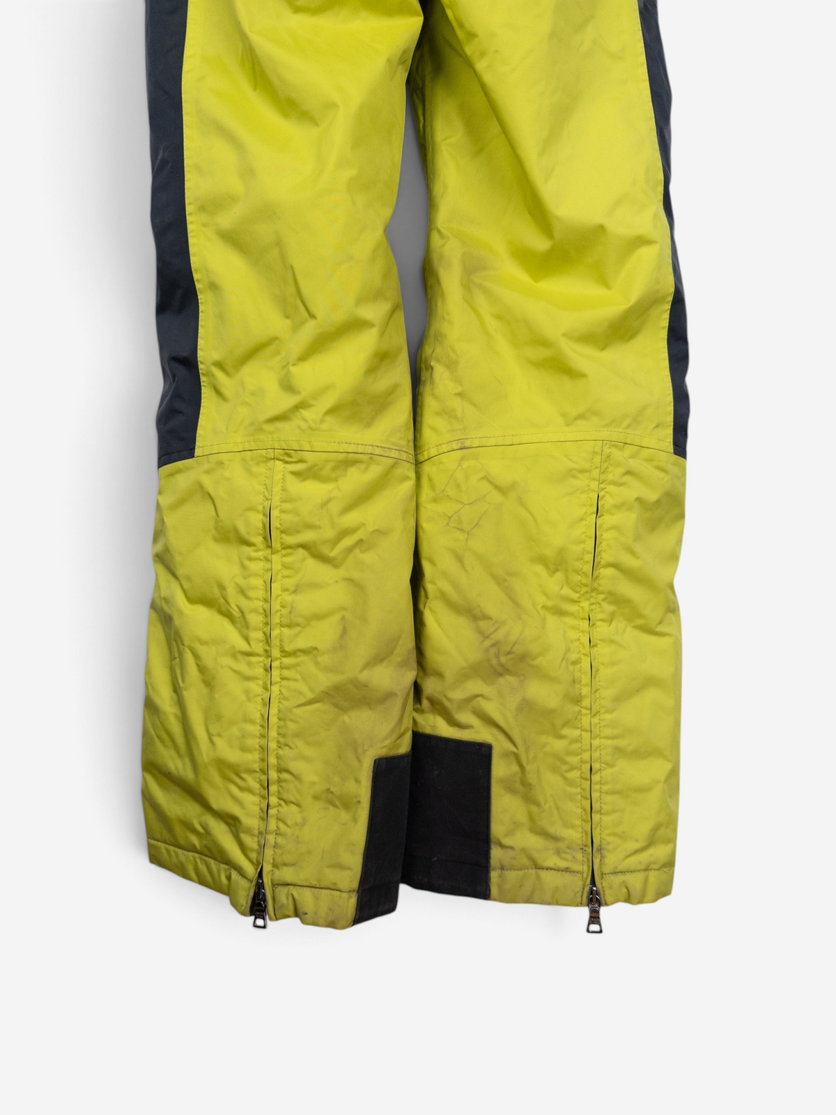 Prada 2000s Linea Rossa Ski Suit – back leg zip detail