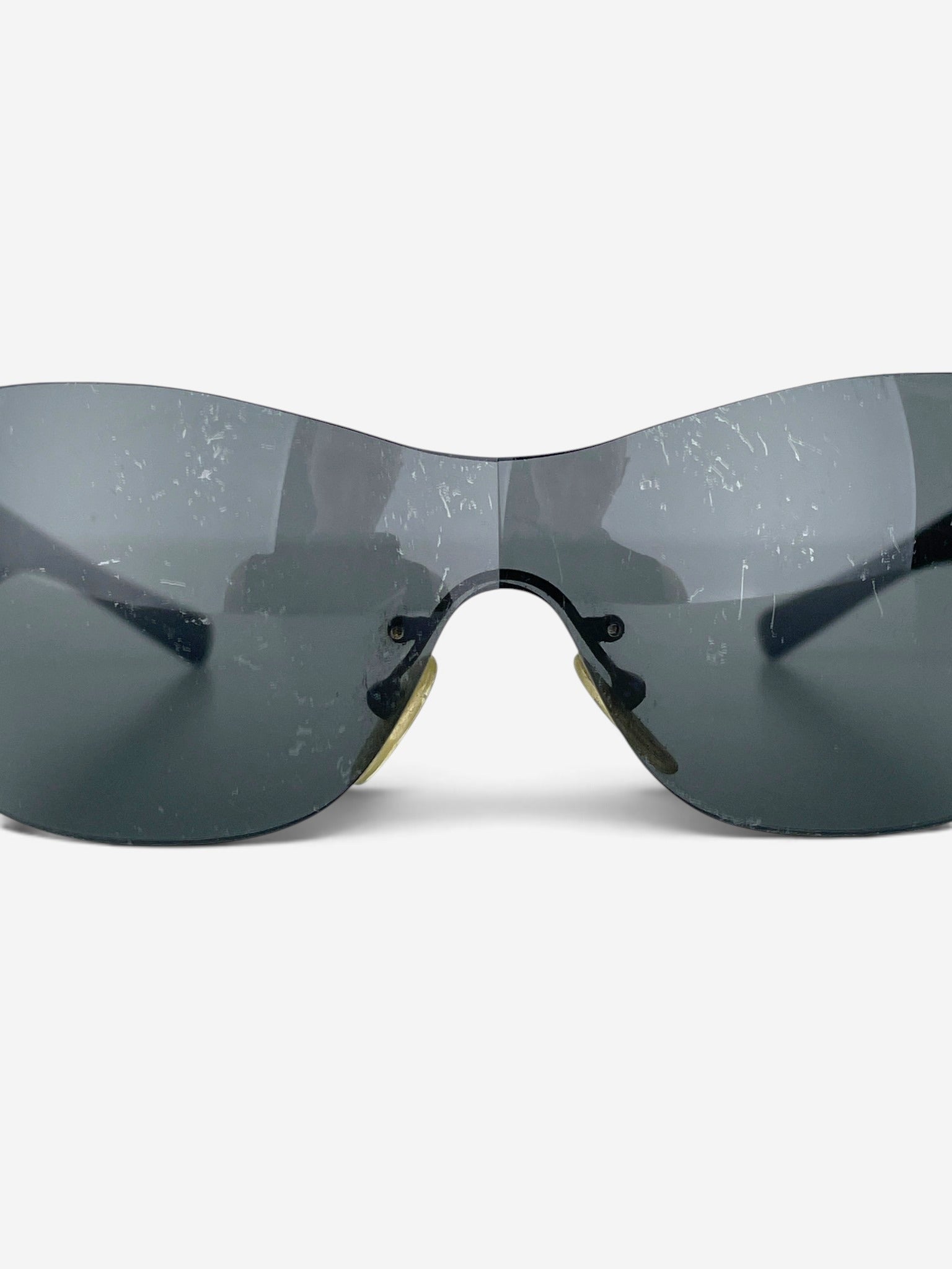 Prada SS04 'SRP58F' Flame Wrap Mask Shield Sunglasses – bridge and nose pad detail