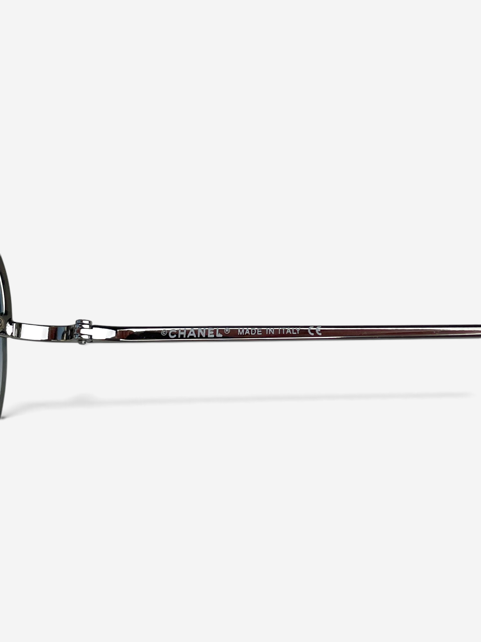 Chanel by Karl Lagerfeld 2000s ‘4012’ Avitor Sunglasses – detail view 2