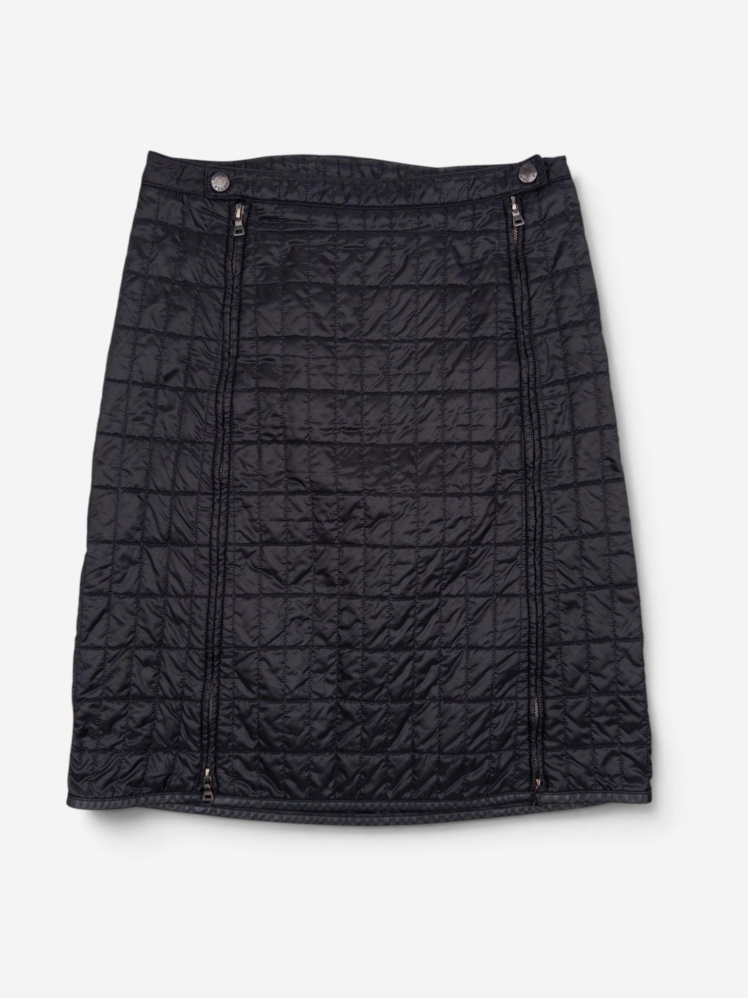 Prada AW99 Linea Rossa Red Tab Padded Quilted Zipper Midi Skirt – front view