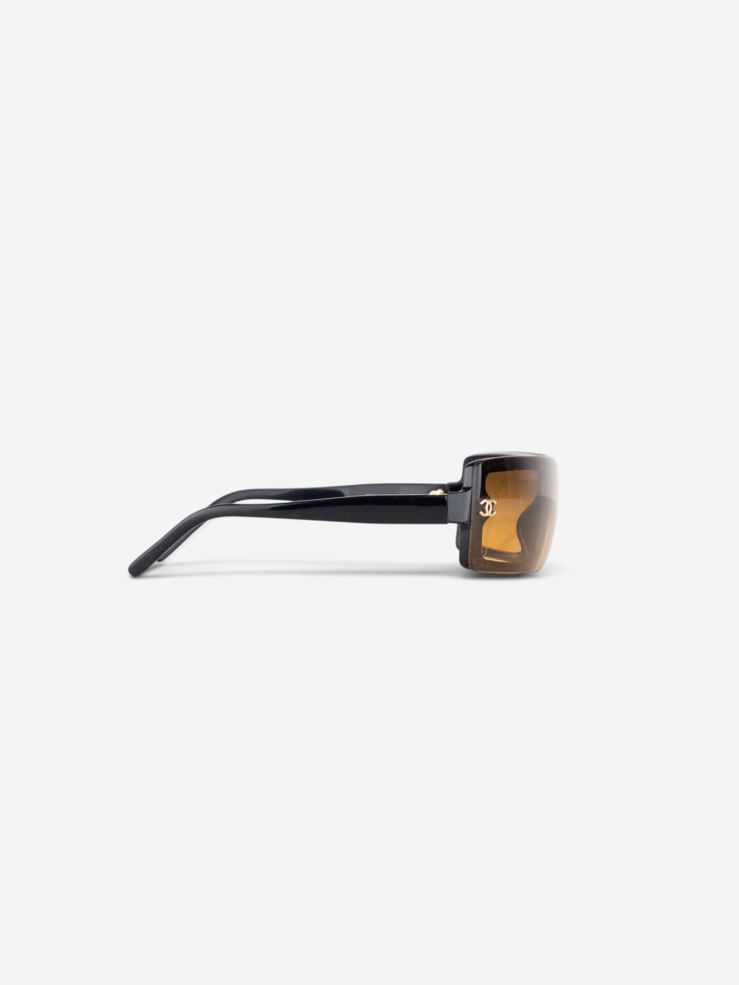Chanel 2000s 5067 CC Logo Wrap Mask Shield Sunglasses – side view from the other side