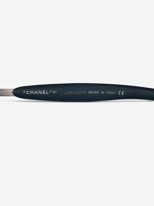 Chanel by Karl Lagerfeld 2010s '4008' Rimless Sports Sunglasses – brand marking detail