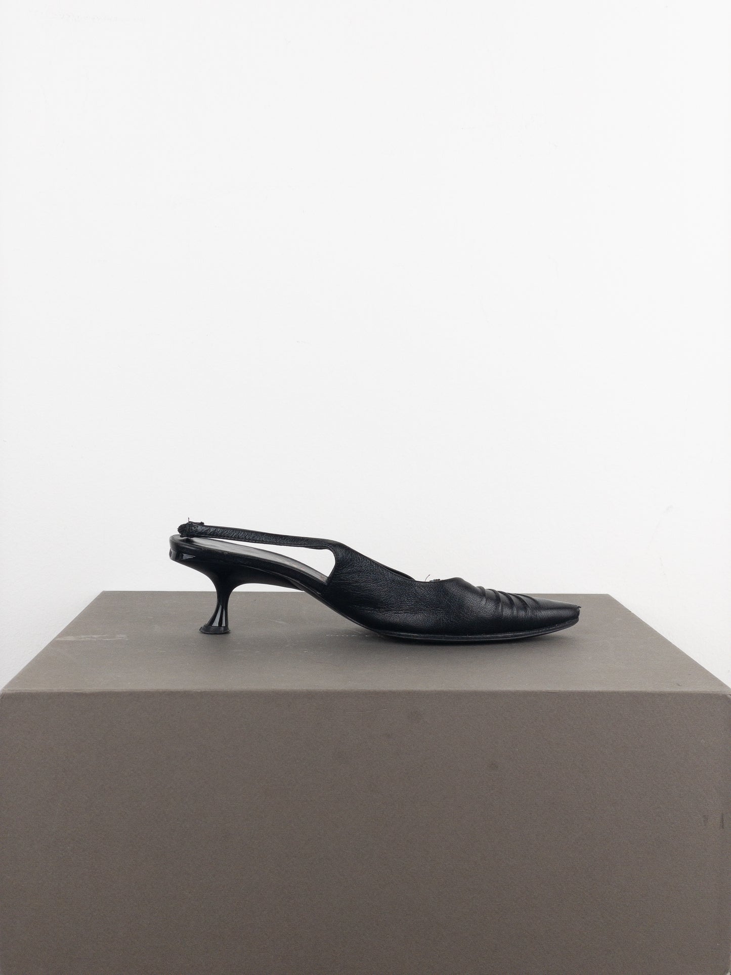 Miu Miu SS00 Pointed Toe Slingback Kitten Heels