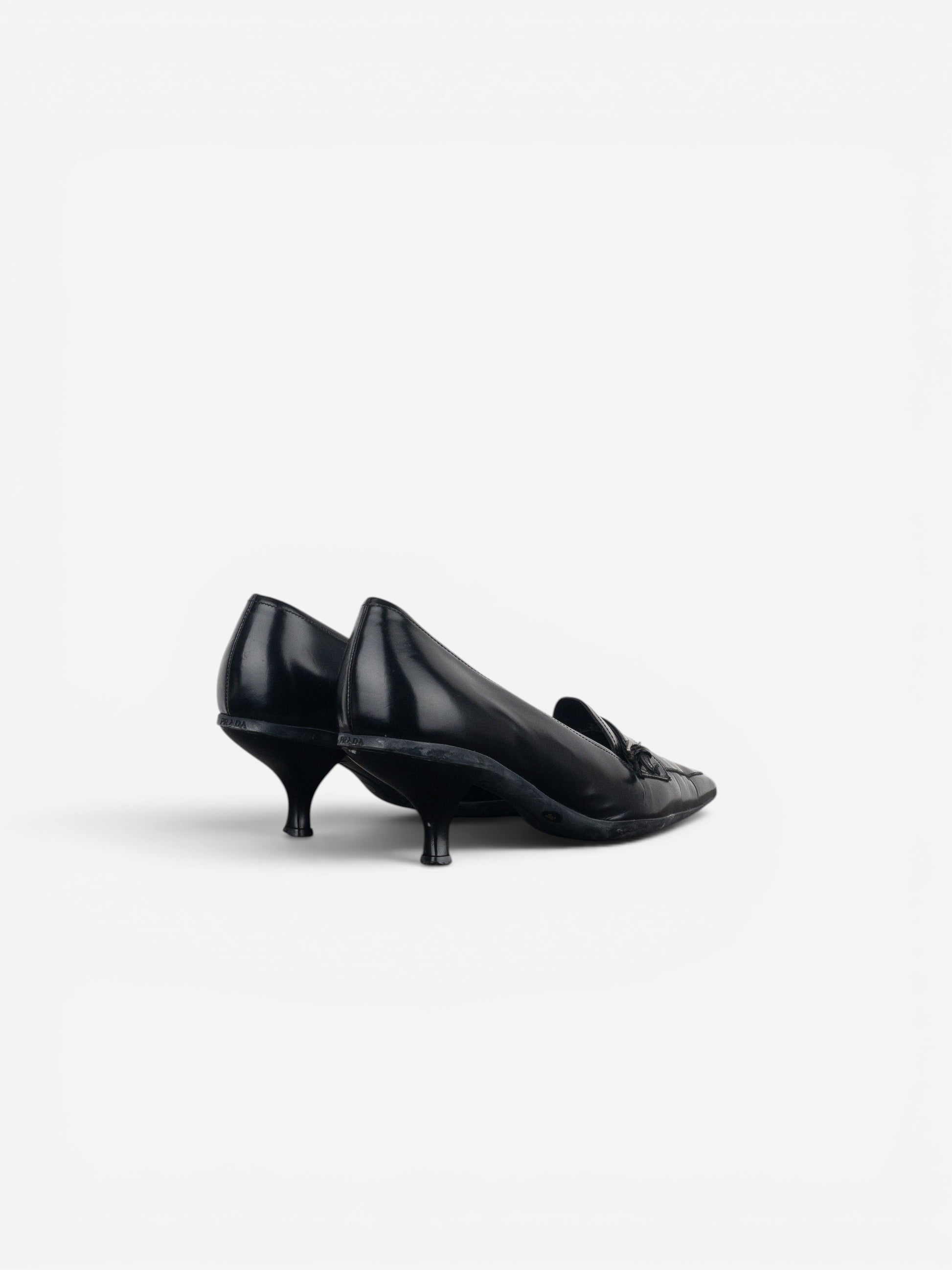 Prada 2000s Pointed Toe Pump Kitten Heels – photo 2
