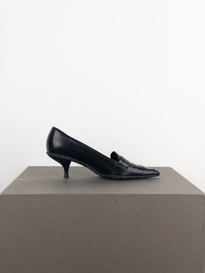 Prada 2000s Pointed Toe Pump Kitten Heels