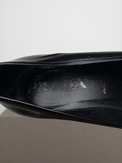 Prada 2000s Pointed Toe Pump Kitten Heels