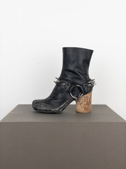 Maison Margiela SS20 Studded ‘Punk’ Tabi Ankle Heel Boots