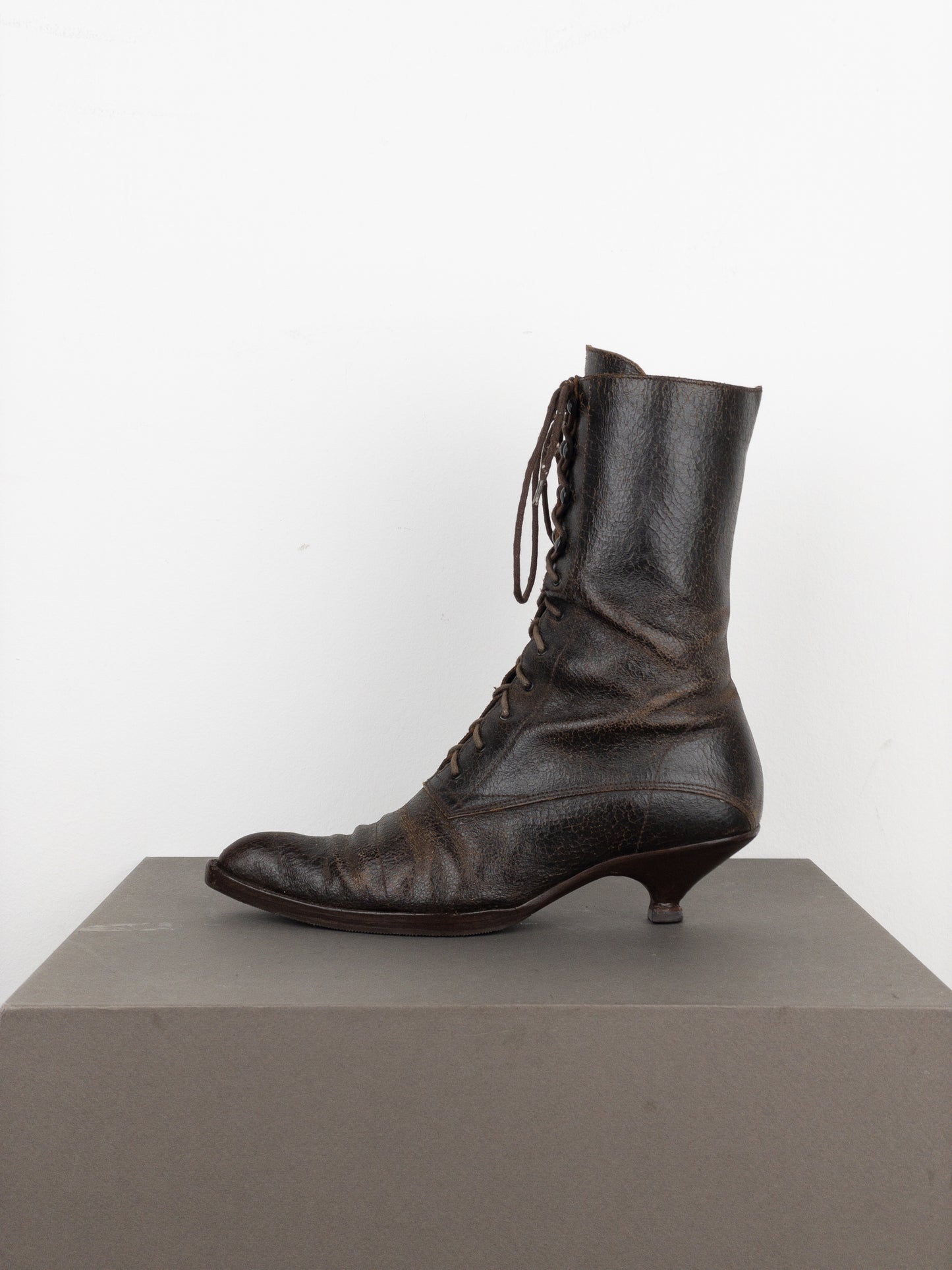 Miu Miu AW01 Cracked Leather Lace-Up Kitten Heel Boots