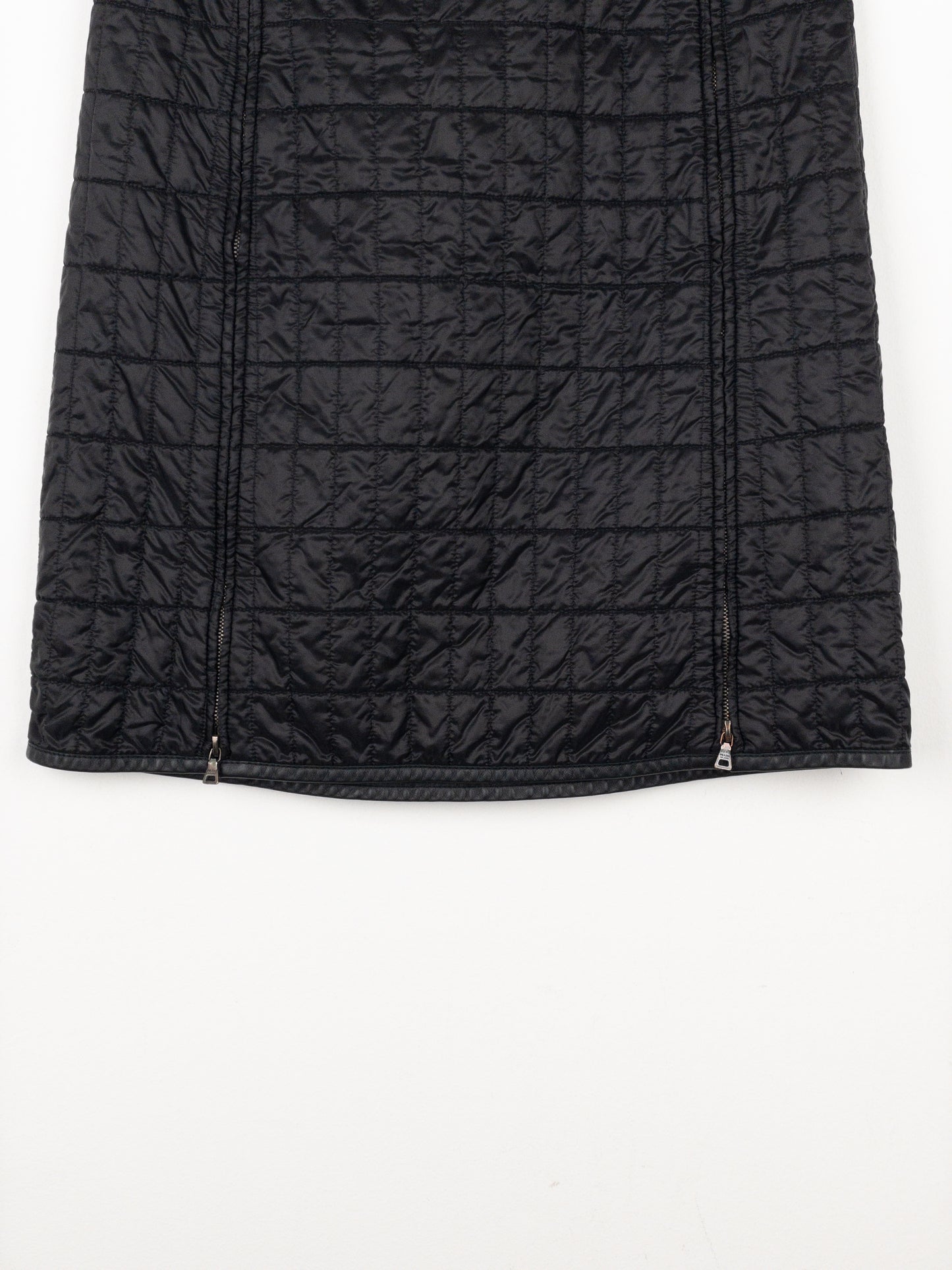 Prada AW99 Linea Rossa Red Tab Padded Quilted Zipper Midi Skirt