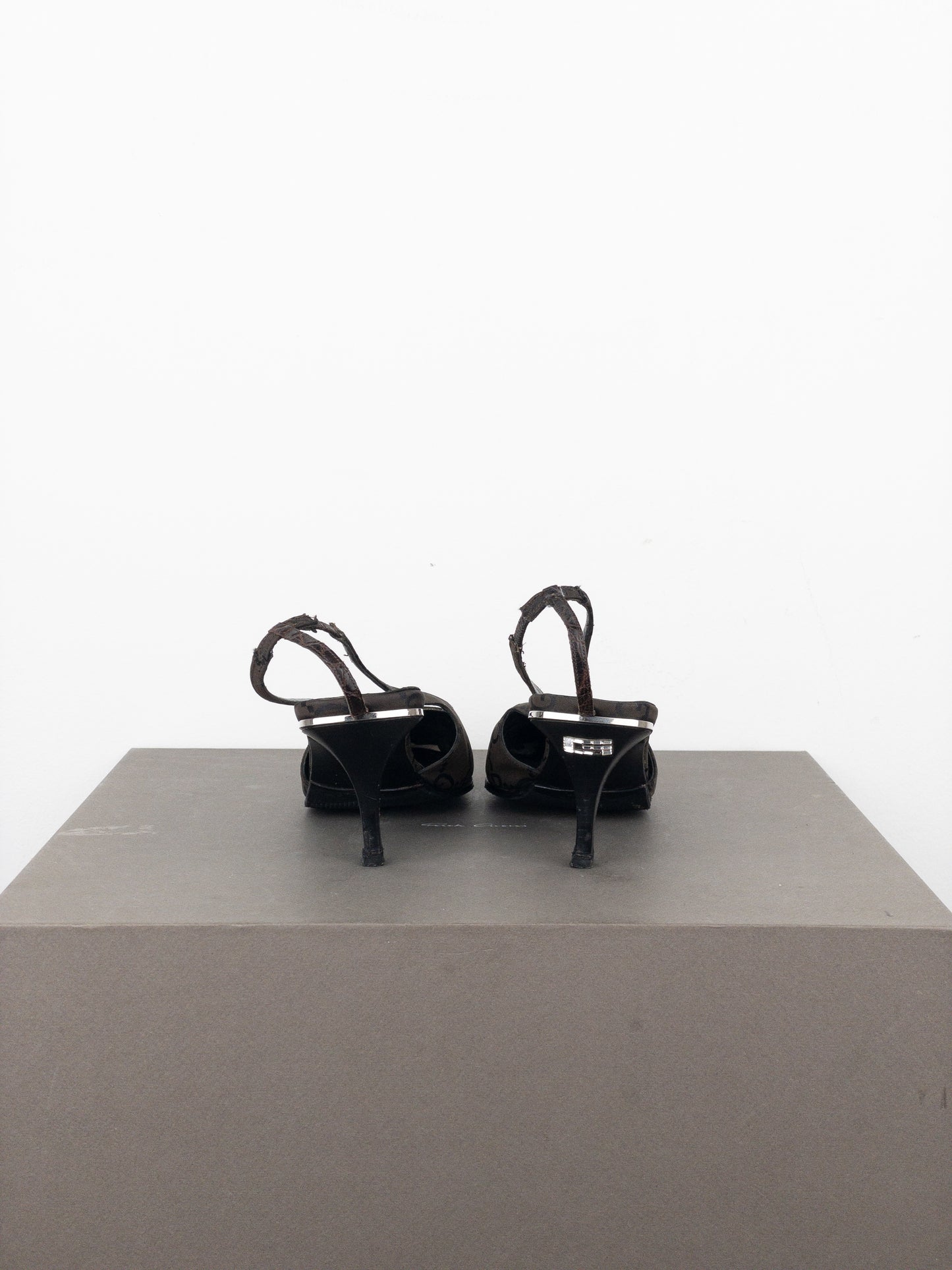 Gucci by Tom Ford SS98 Square Toe Crystal Slingback Pump Heels