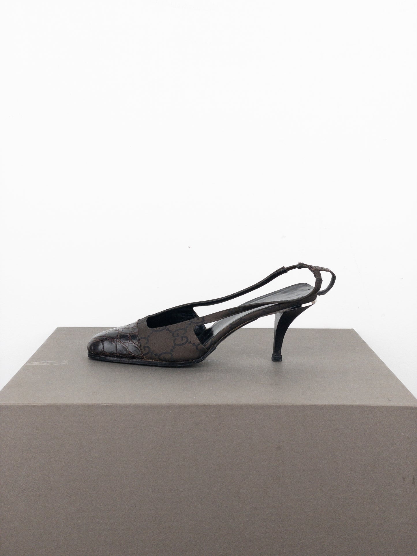 Gucci by Tom Ford SS98 Square Toe Crystal Slingback Pump Heels