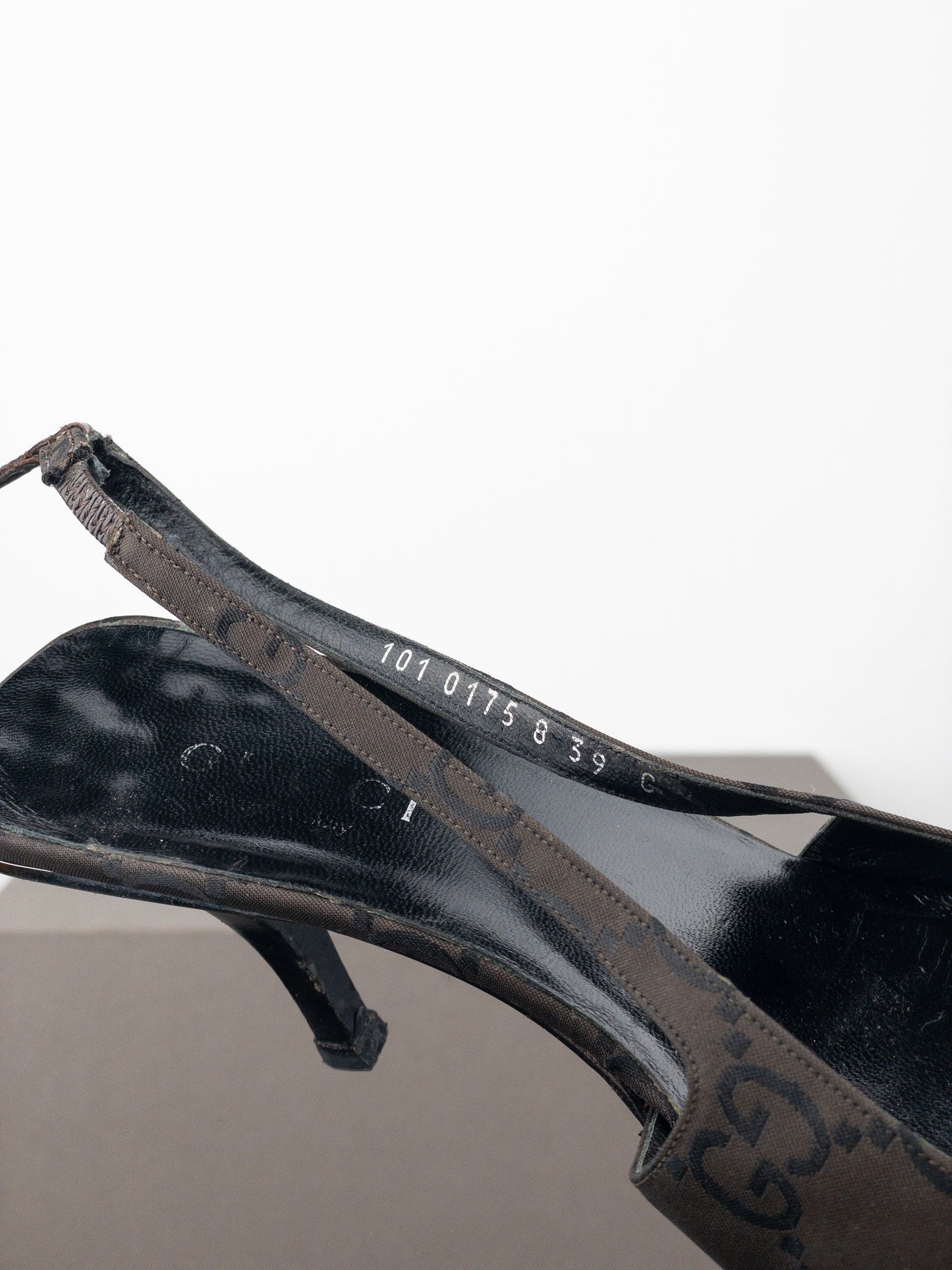 Gucci by Tom Ford SS98 Square Toe Crystal Slingback Pump Heels