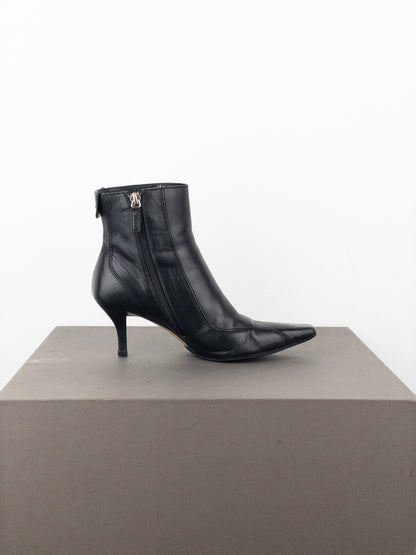Gucci by Tom Ford 2000s Square Toe Kitten Heel Ankle Boots
