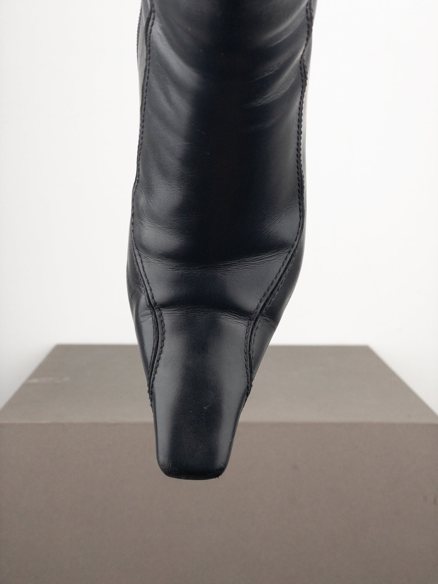 Gucci by Tom Ford 2000s Square Toe Kitten Heel Ankle Boots