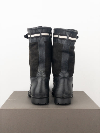Gucci by Tom Ford 1990s Lug Sole Shearling Moto Biker Boots