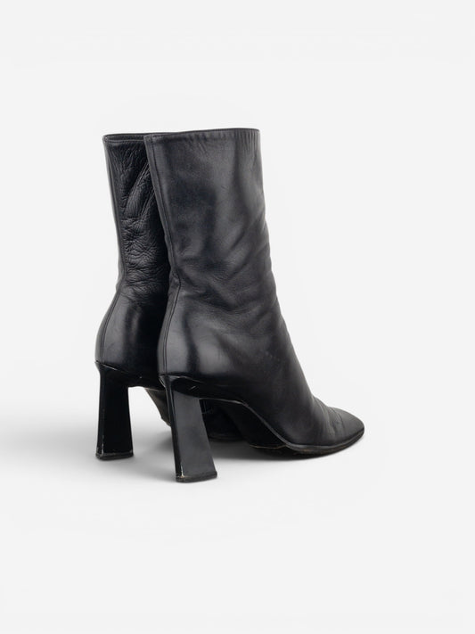 Prada AW99 Square-Toe Sculptural Ankle Heel Boots – photo 2