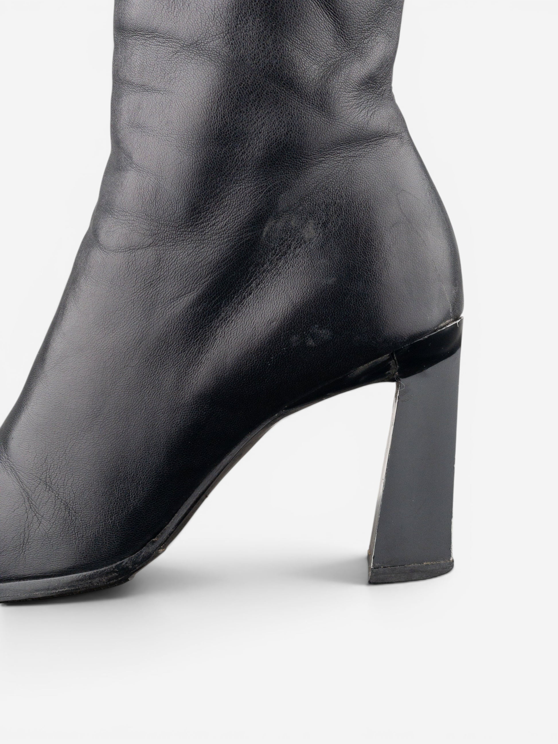 Prada AW99 Square-Toe Sculptural Ankle Heel Boots – photo 8