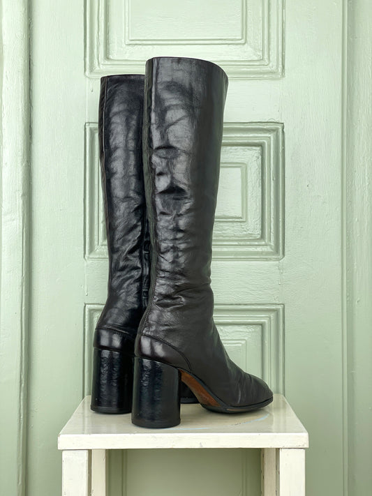 Maison Margiela AW03 Knee-High Tabi Boots