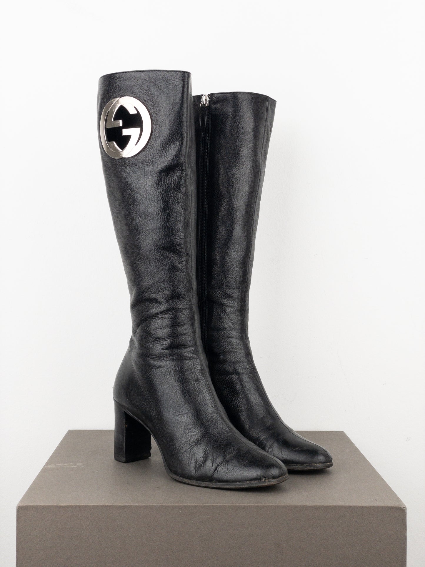 Gucci by Tom Ford AW99 Logo Cutout Riding Heel Boots