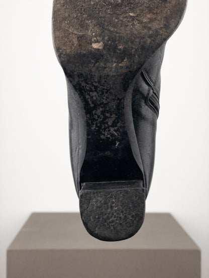 Gucci by Tom Ford AW99 Logo Cutout Riding Heel Boots