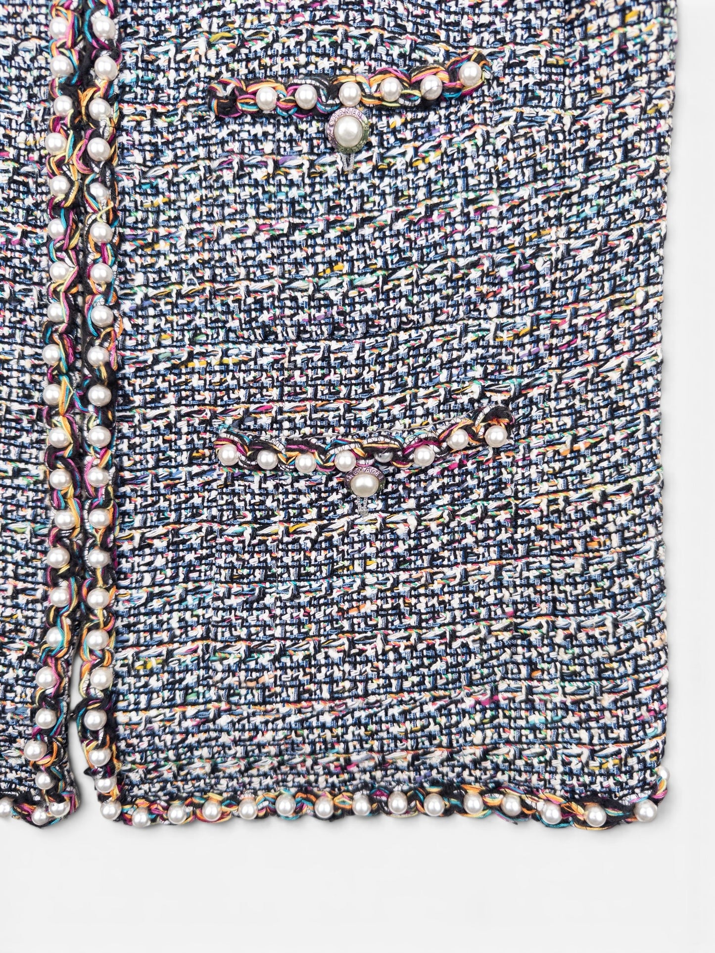 Chanel by Karl Lagerfeld SS17 Pearl Trim Tweed Vest – pocket detail