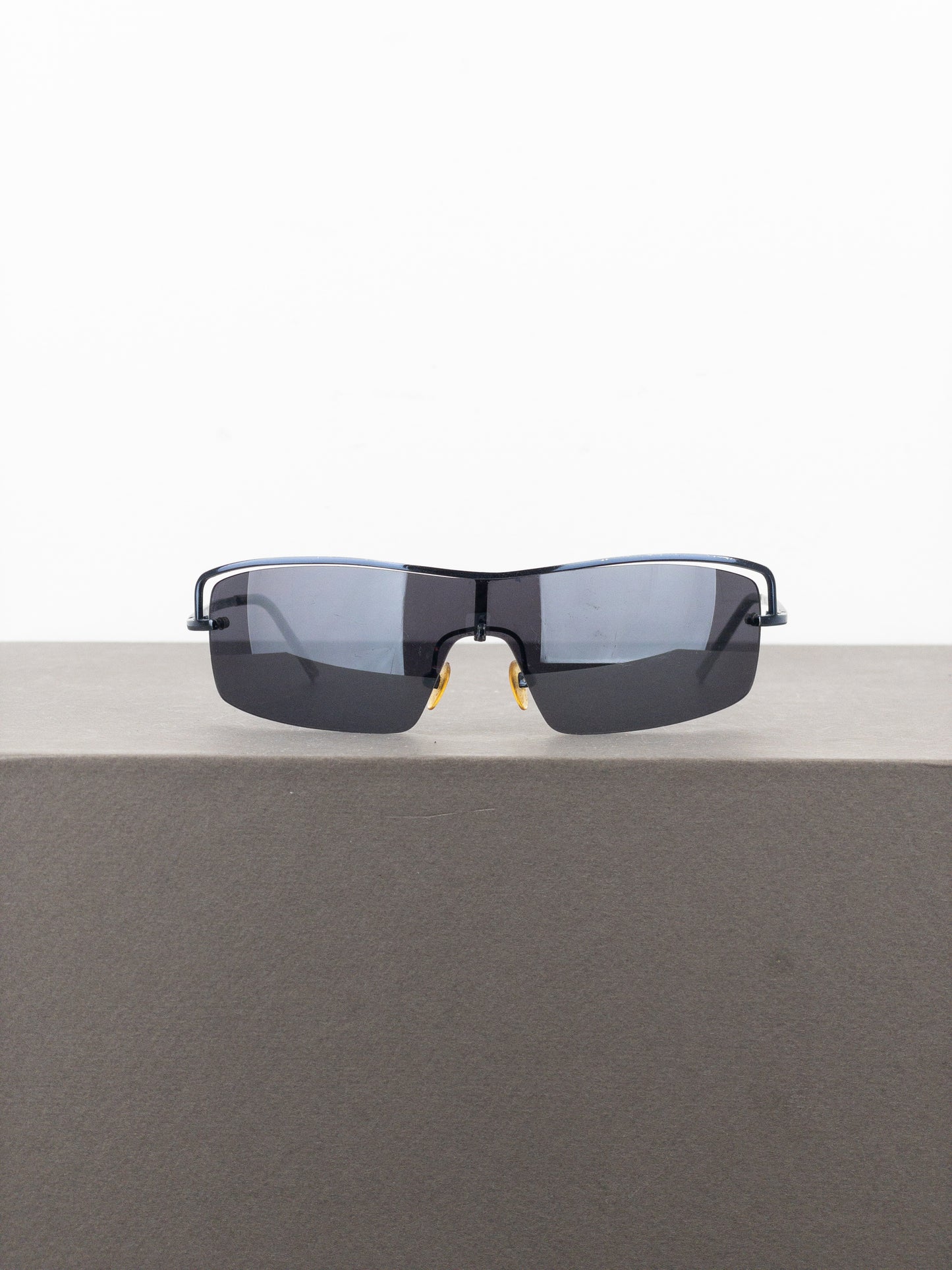 Gucci by Tom Ford 2000s GG2683/S Wrap Mask Shield Sunglasses