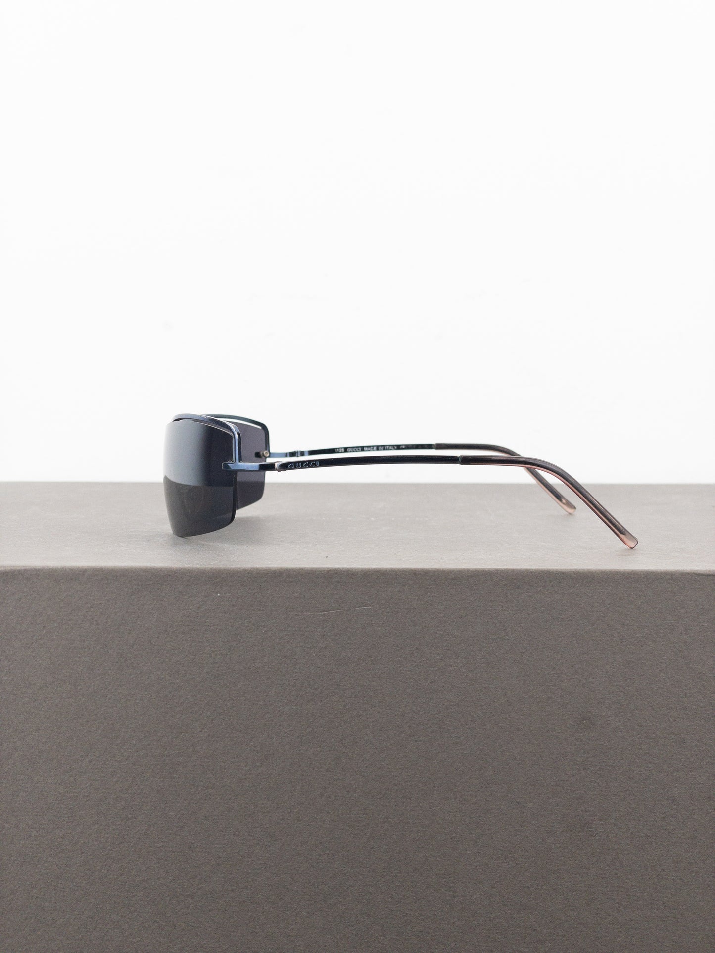 Gucci by Tom Ford 2000s GG2683/S Wrap Mask Shield Sunglasses