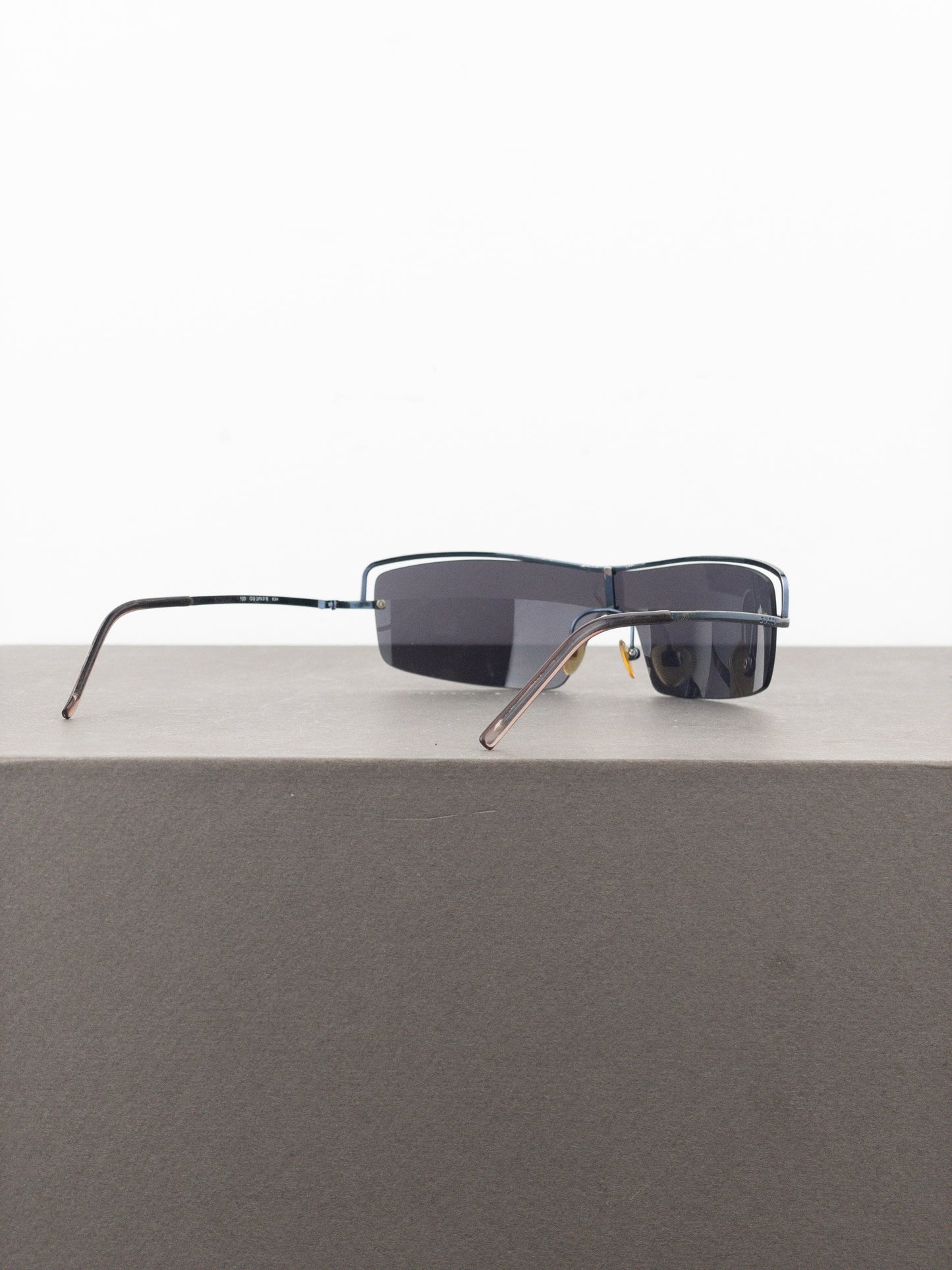 Gucci by Tom Ford 2000s GG2683/S Wrap Mask Shield Sunglasses